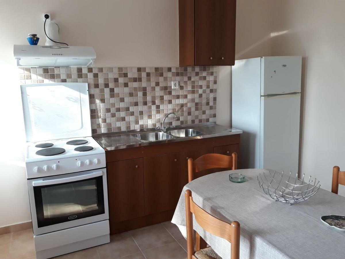 Maria Guesthouse Kini Eksteriør billede