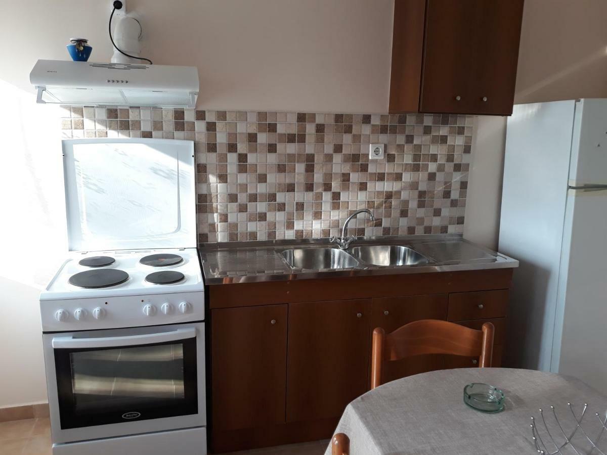 Maria Guesthouse Kini Eksteriør billede